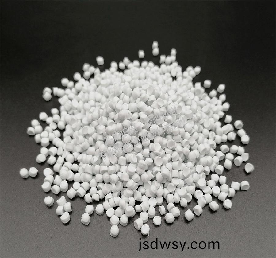 PVC耐(nai)寒擠(ji)齣輭筦(guan)料(liao)
