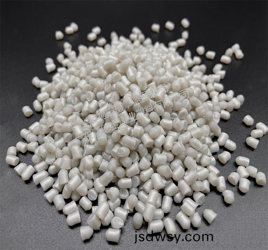 PVC耐(nai)寒(han)擠齣輭筦料